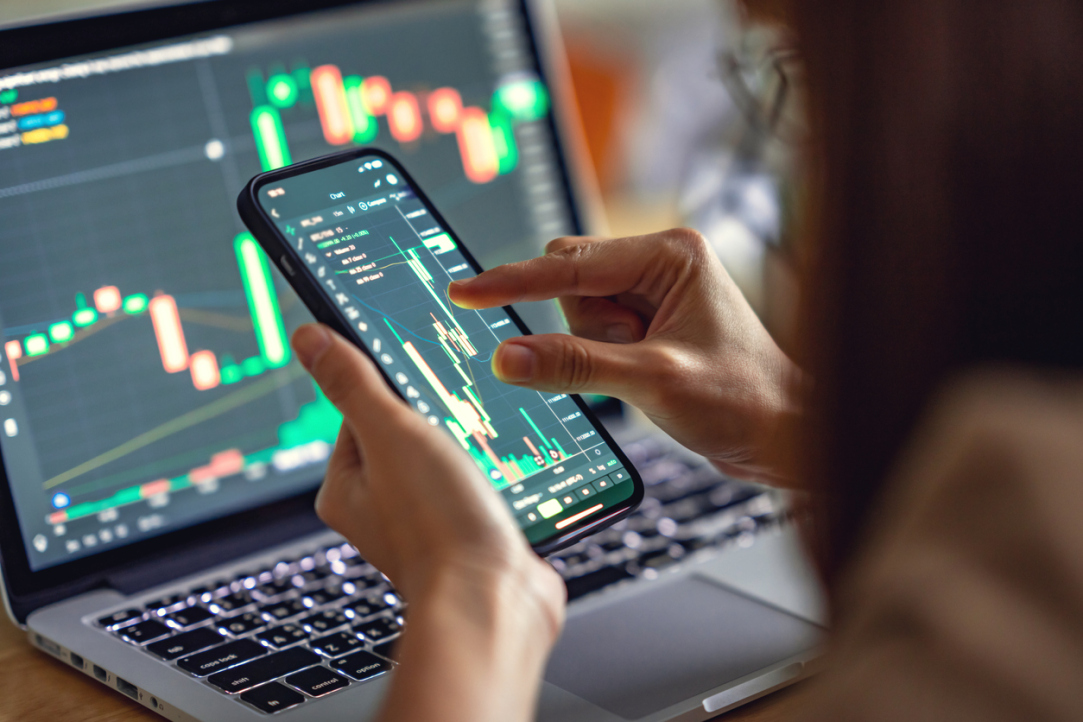 Crypto Investors Receive Downside Risk Premiums
